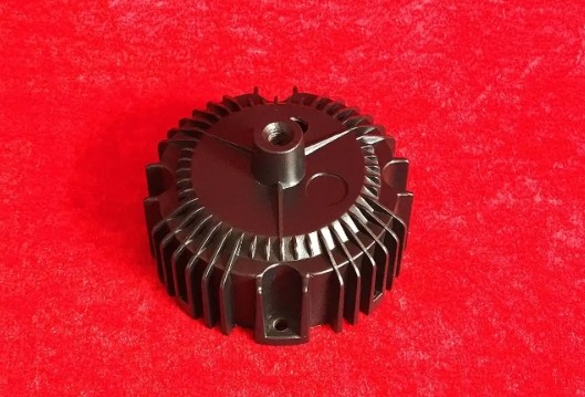 明緯圓形外殼電源突破傳統(tǒng)方正以圓潤設(shè)計